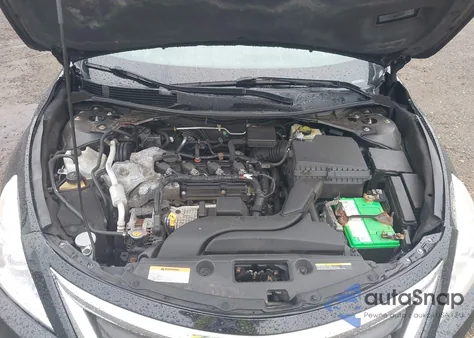 2015 Nissan Altima 2.5 S z USA, uszkodzony, nr VIN 1N4AL3AP2FC472125